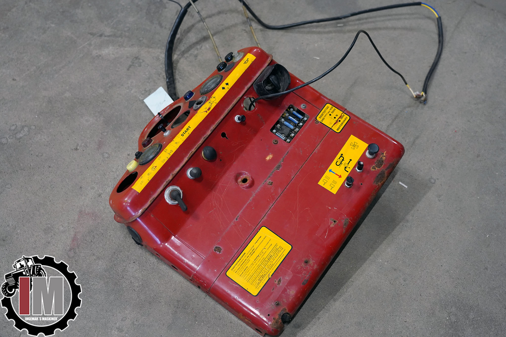 Panel Volvo 430