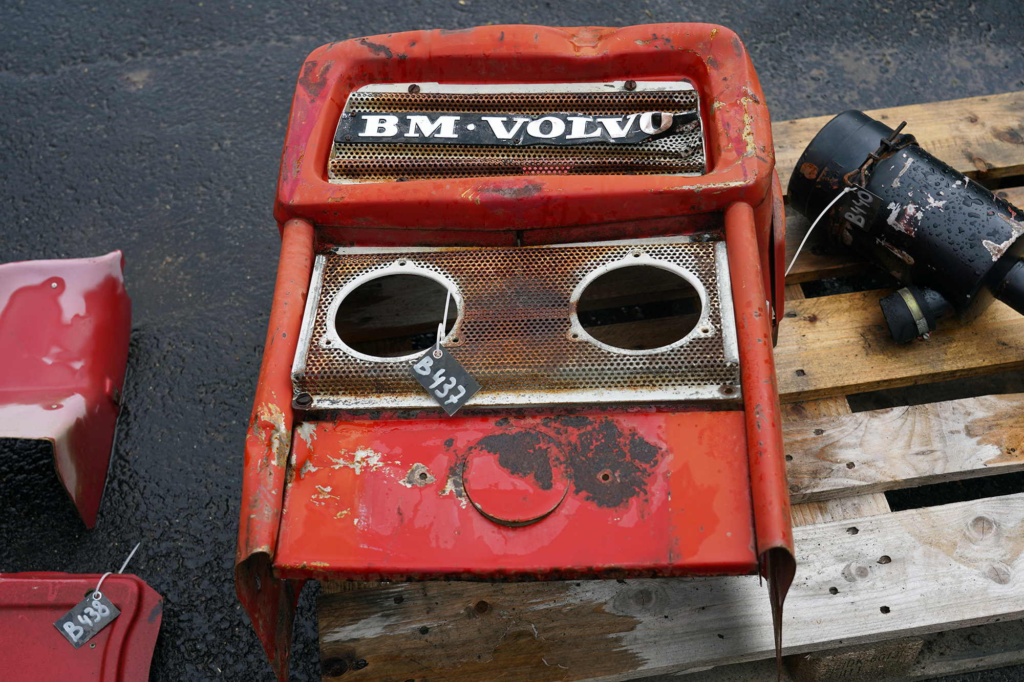 Front Volvo BM 430