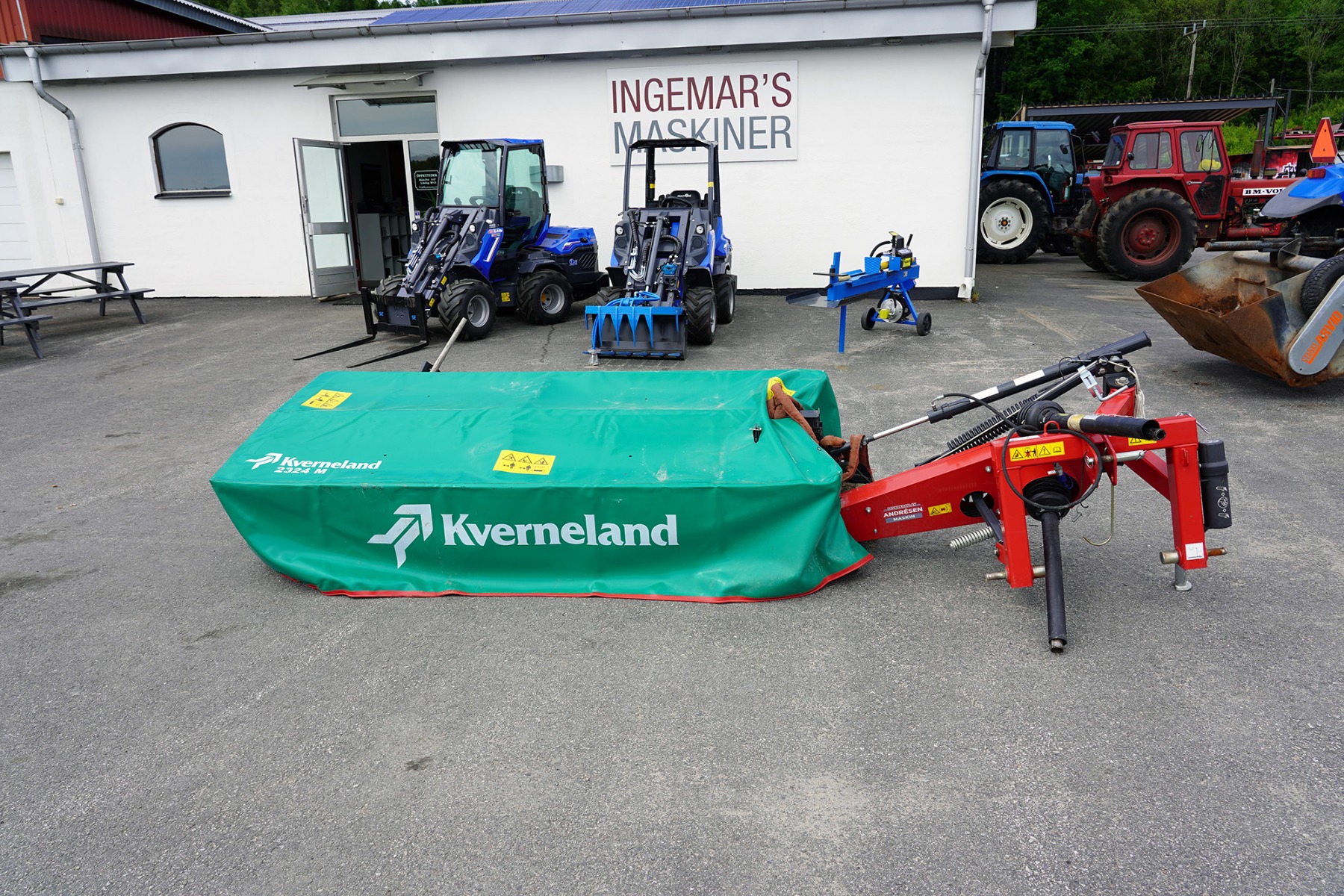 Kverneland 2324