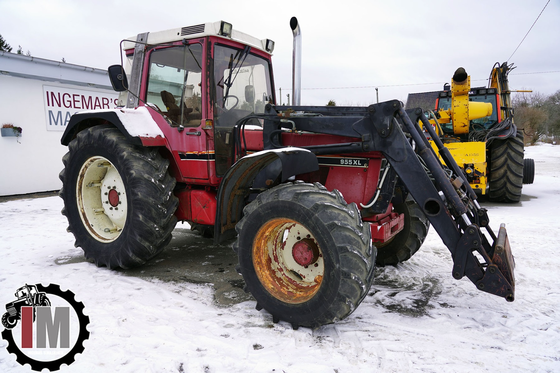 IH International 955 AXL Reg. DAT697