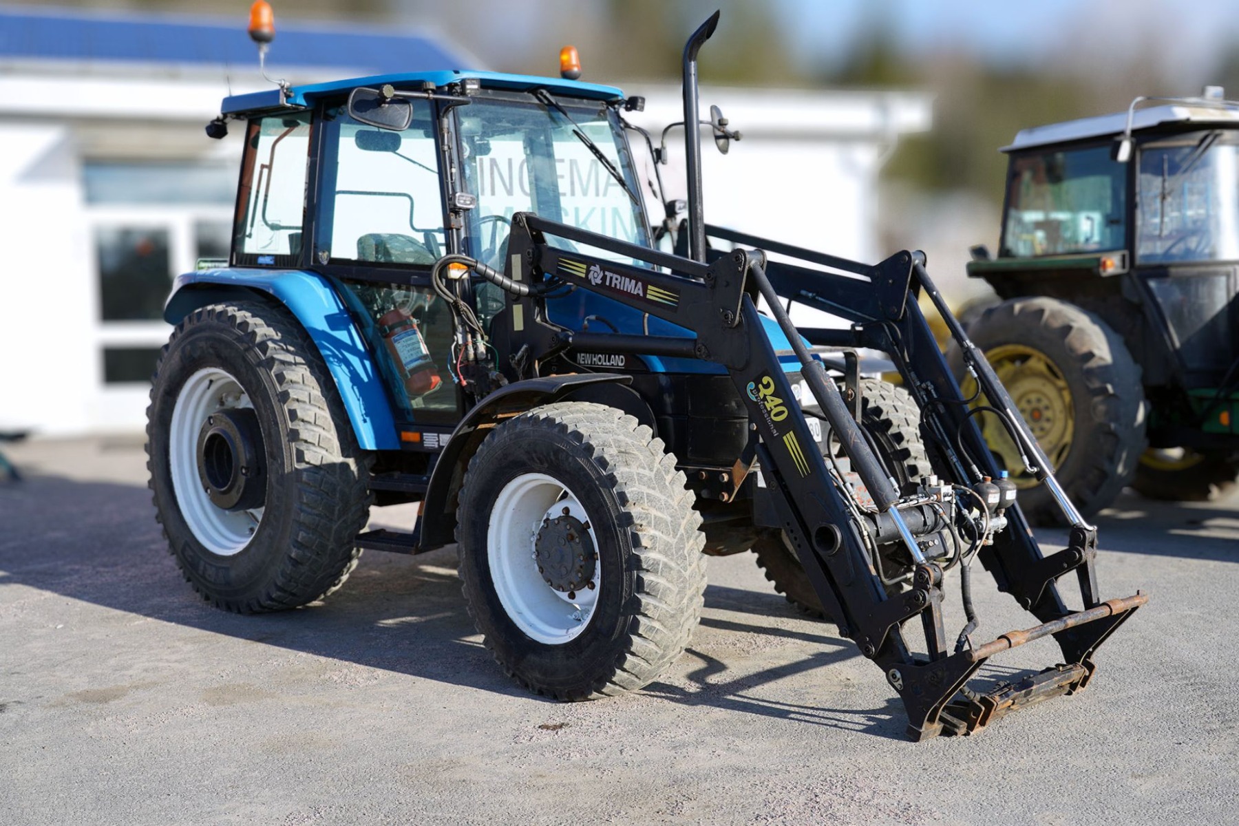 New Holland 7635 reg DMM180