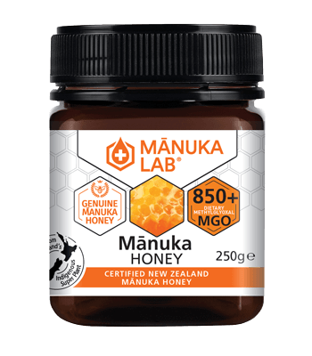 Jar with Manuka honey from Manuka Lab