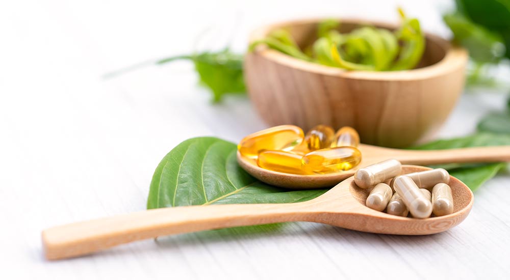 Comparison of what vegetable pullulan capsules can look like compared to gelatin capsules