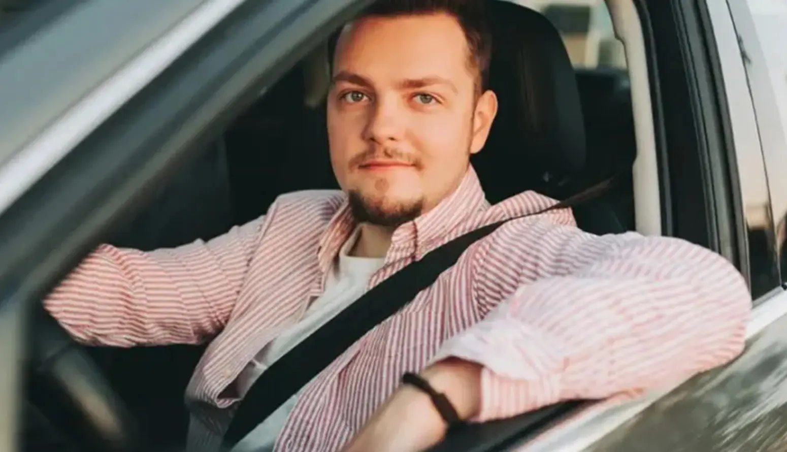 Mikon uudenkarhea auto vaurioitui ja joutui ajokieltoon – Ajoneuvoturva pelasti satasien laskulta